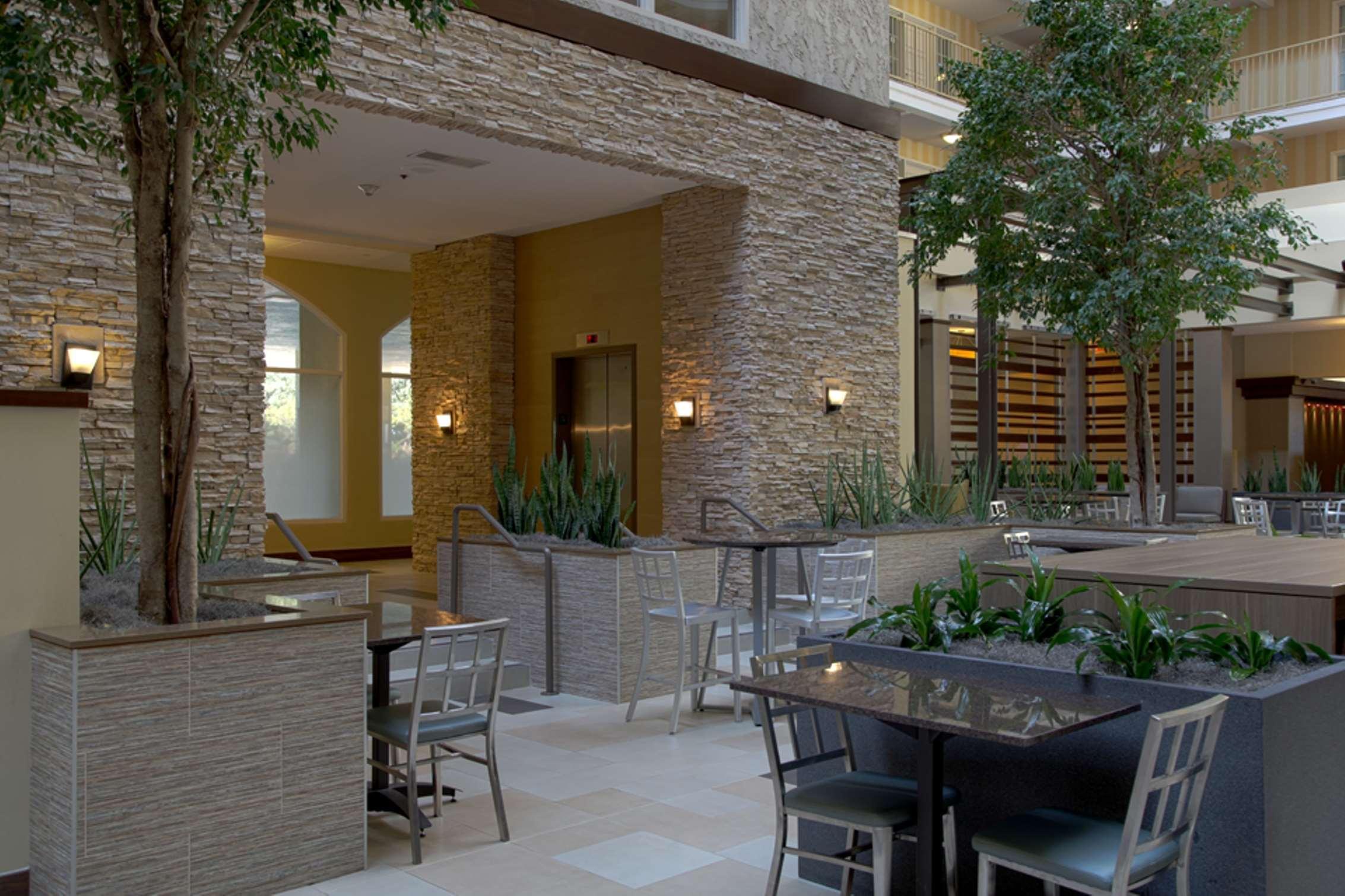 Embassy Suites By Hilton Dallas Market Center Restauracja zdjęcie