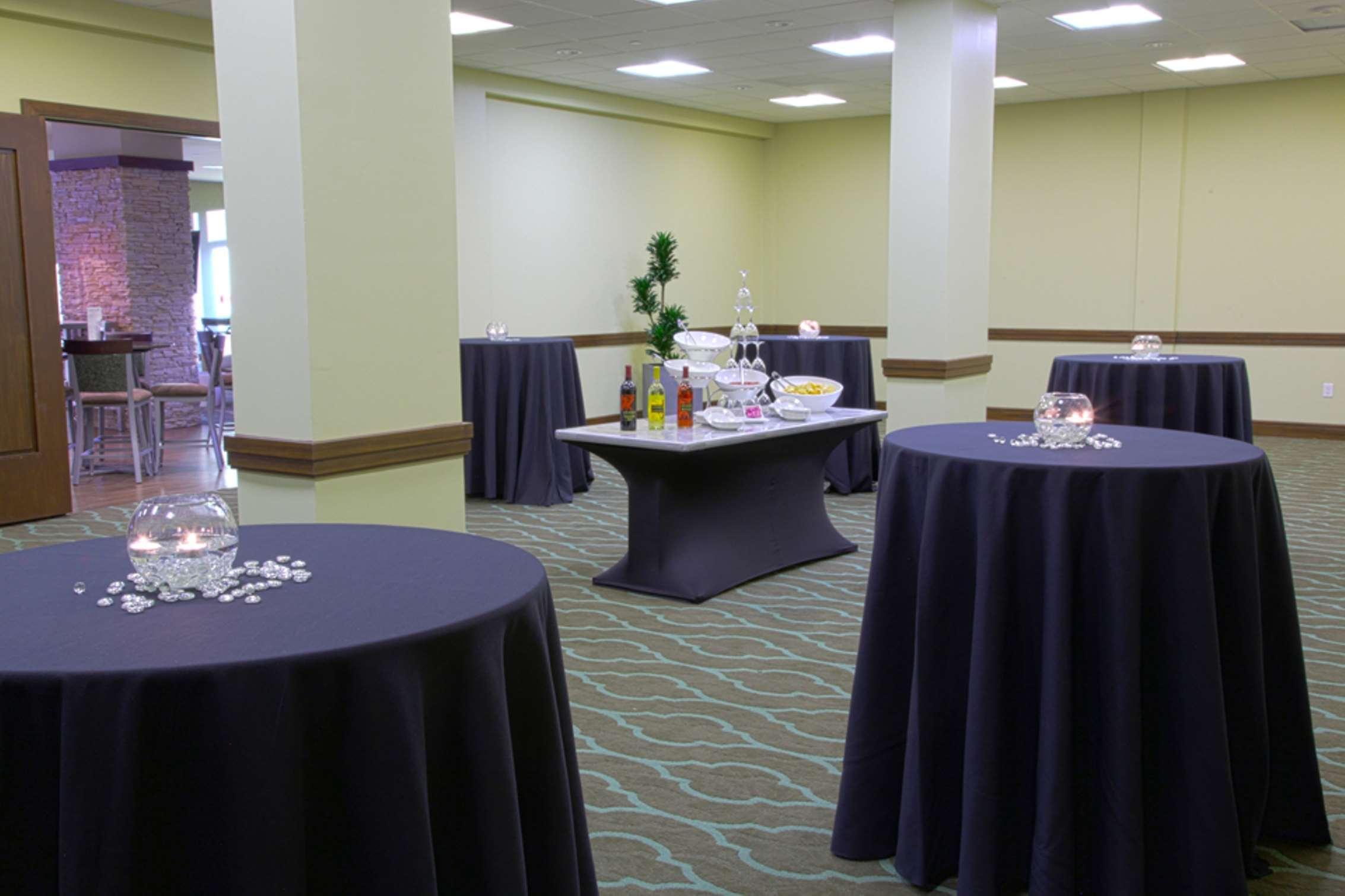Embassy Suites By Hilton Dallas Market Center Restauracja zdjęcie