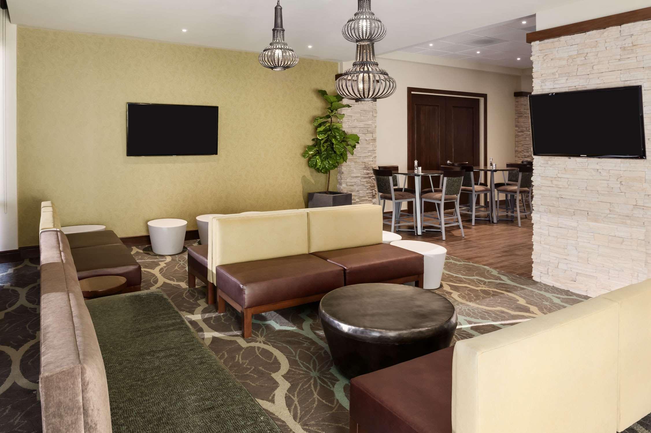 Embassy Suites By Hilton Dallas Market Center Restauracja zdjęcie