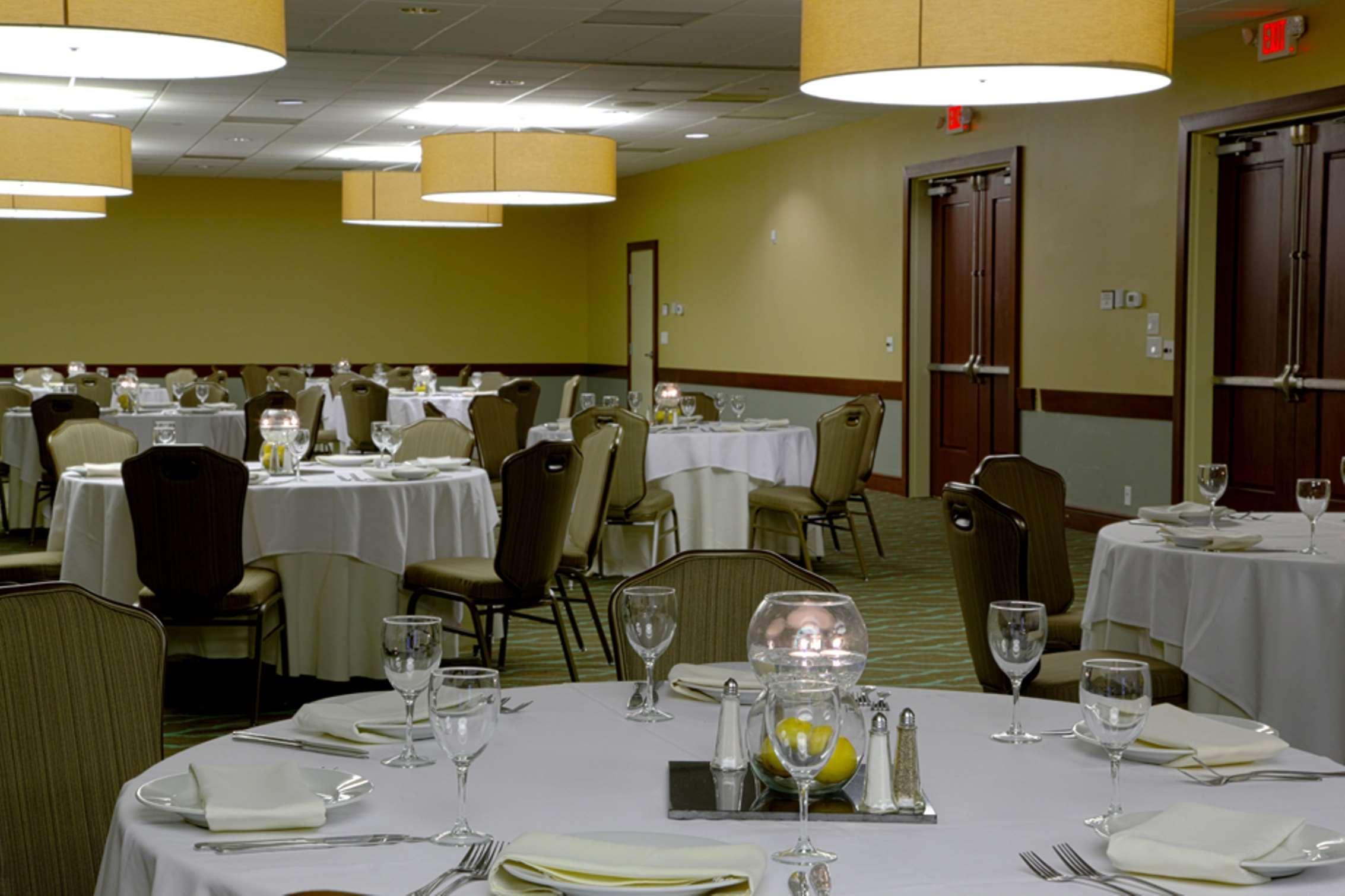 Embassy Suites By Hilton Dallas Market Center Restauracja zdjęcie