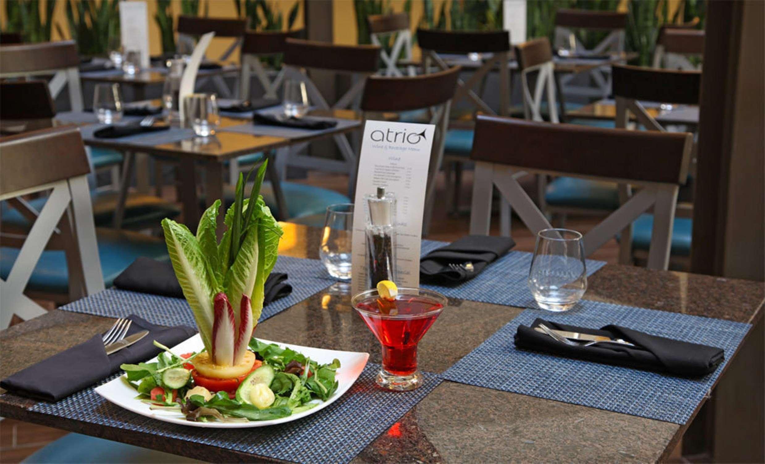 Embassy Suites By Hilton Dallas Market Center Restauracja zdjęcie