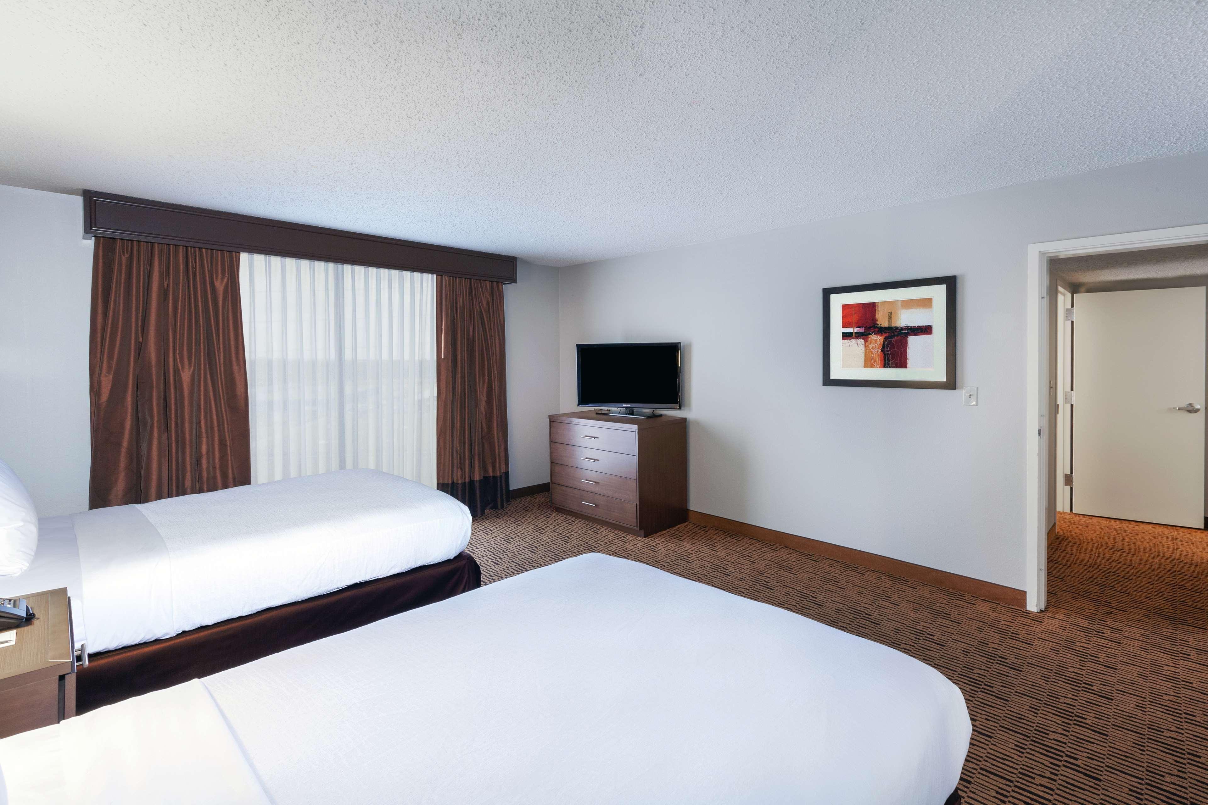 Embassy Suites By Hilton Dallas Market Center Zewnętrze zdjęcie