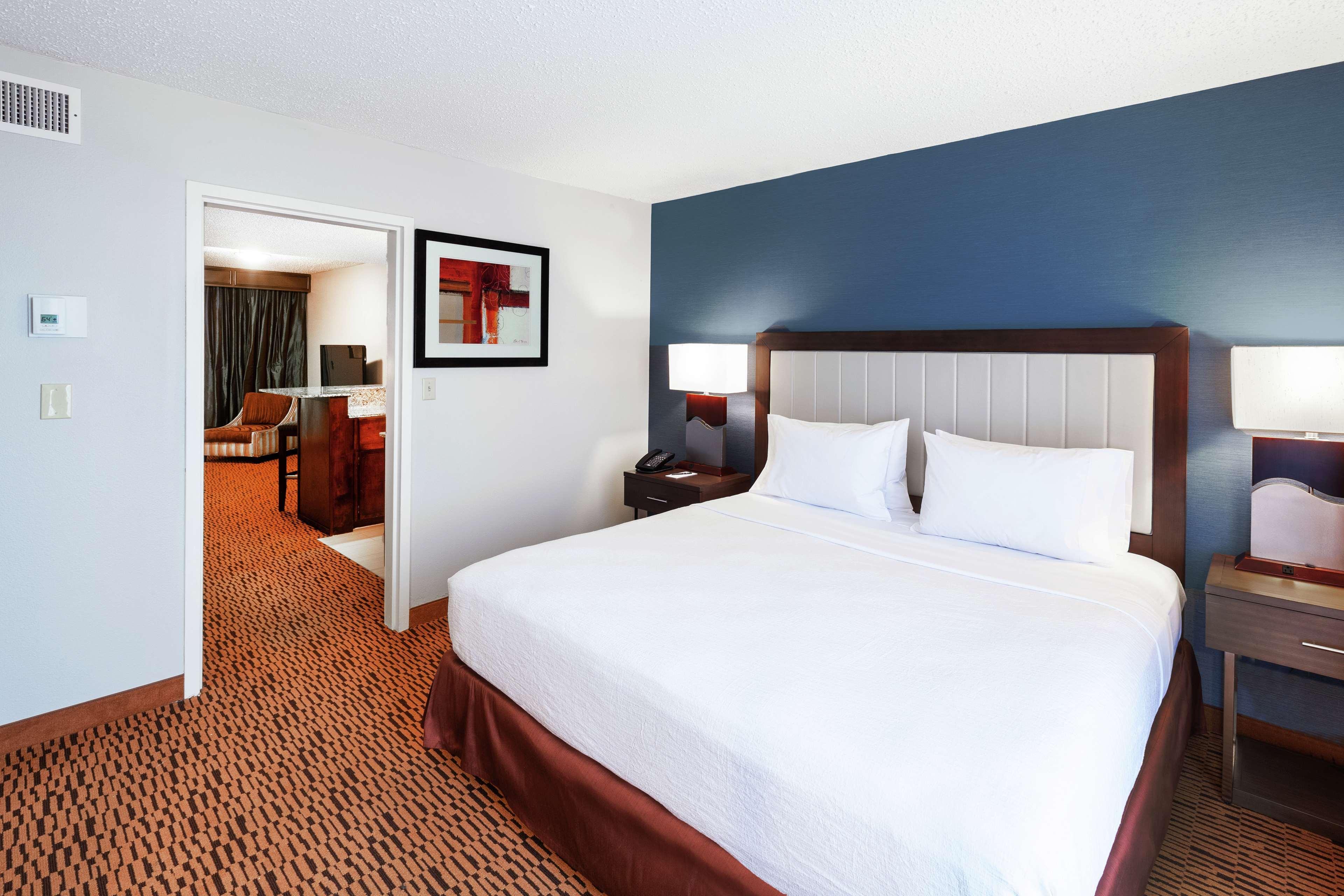 Embassy Suites By Hilton Dallas Market Center Zewnętrze zdjęcie