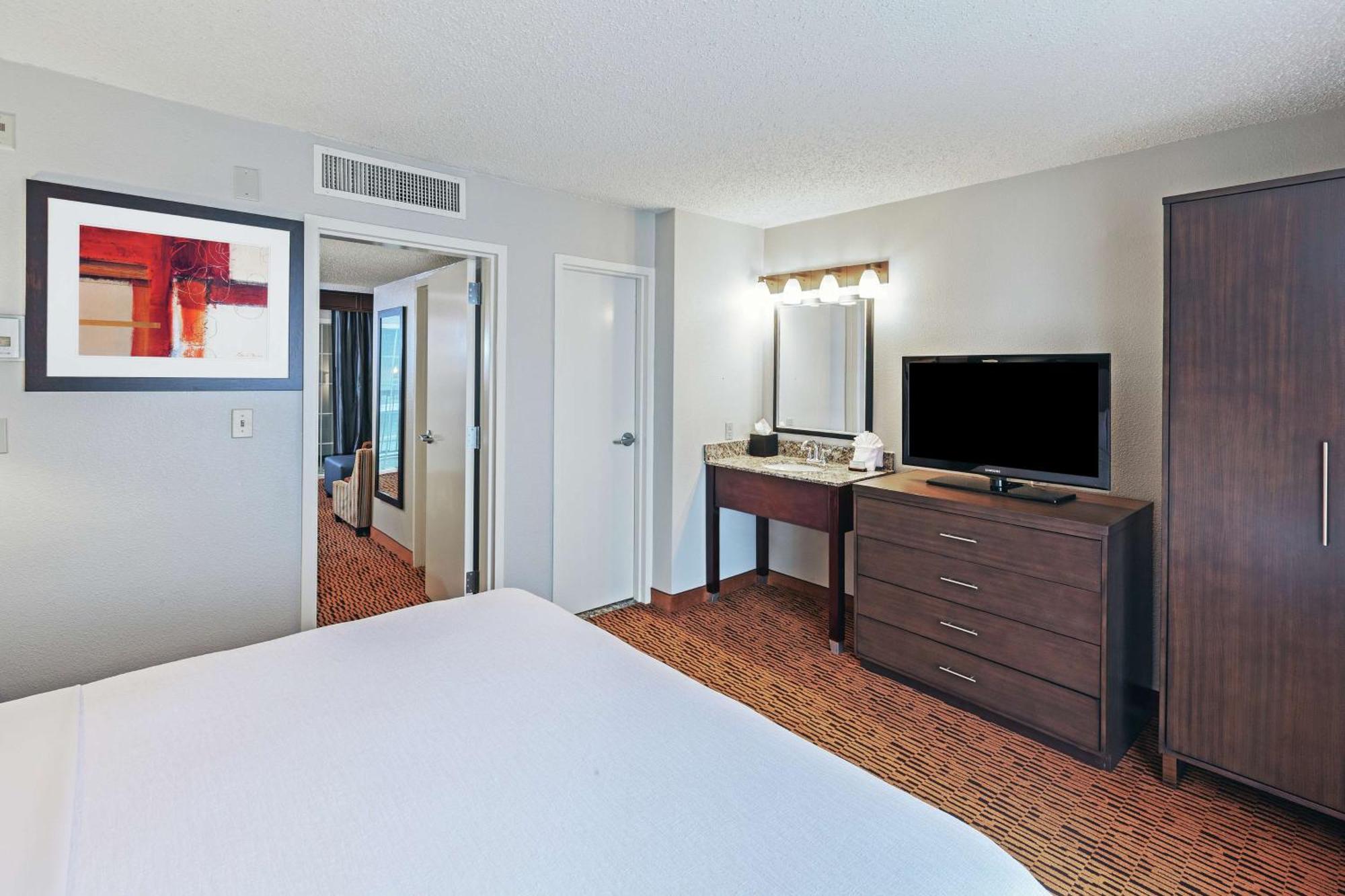 Embassy Suites By Hilton Dallas Market Center Zewnętrze zdjęcie