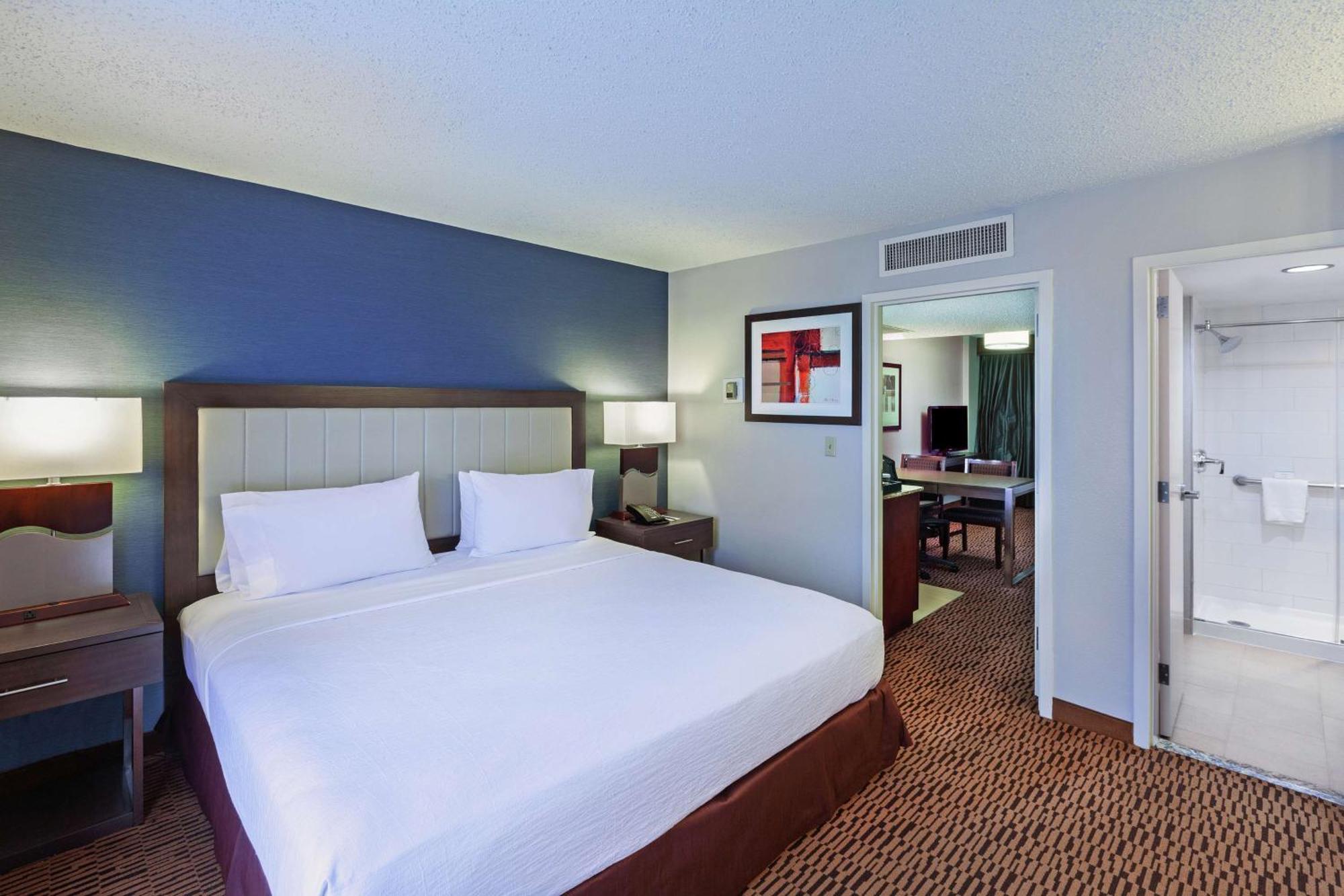 Embassy Suites By Hilton Dallas Market Center Zewnętrze zdjęcie
