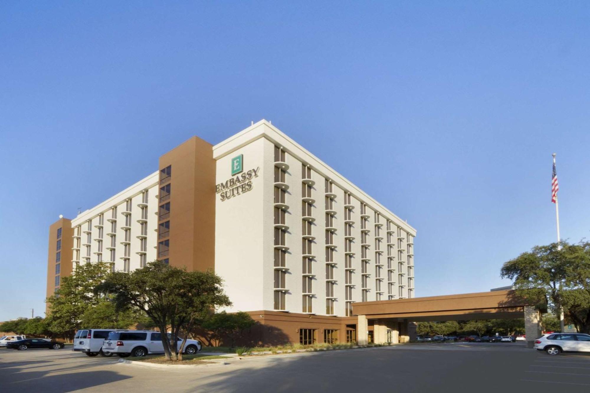 Embassy Suites By Hilton Dallas Market Center Zewnętrze zdjęcie