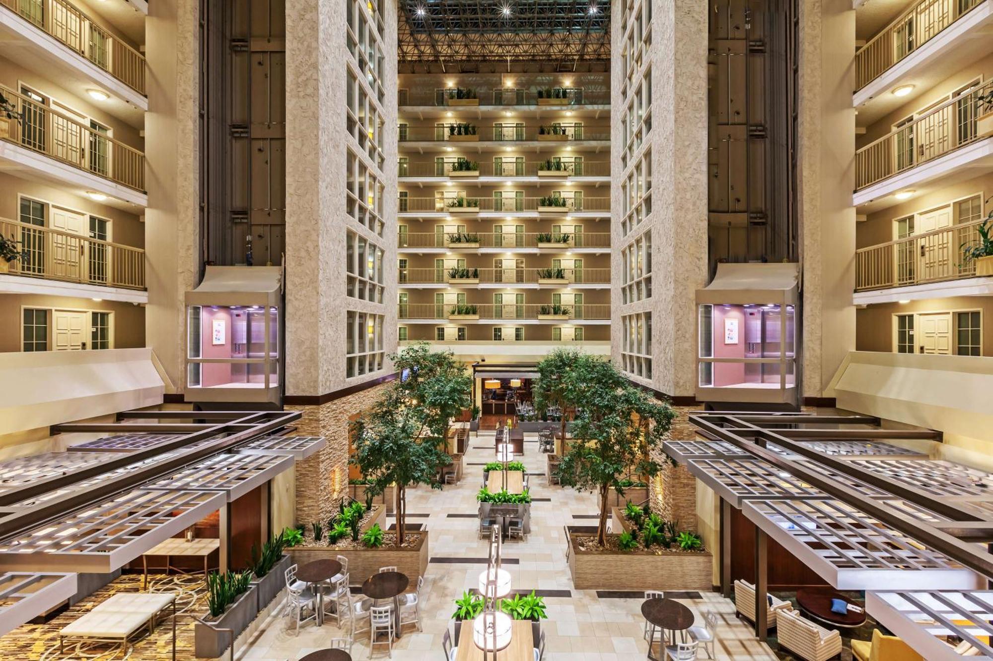 Embassy Suites By Hilton Dallas Market Center Zewnętrze zdjęcie